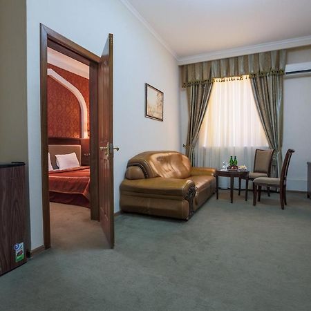 Avicenna Hotel Buchara Buitenkant foto