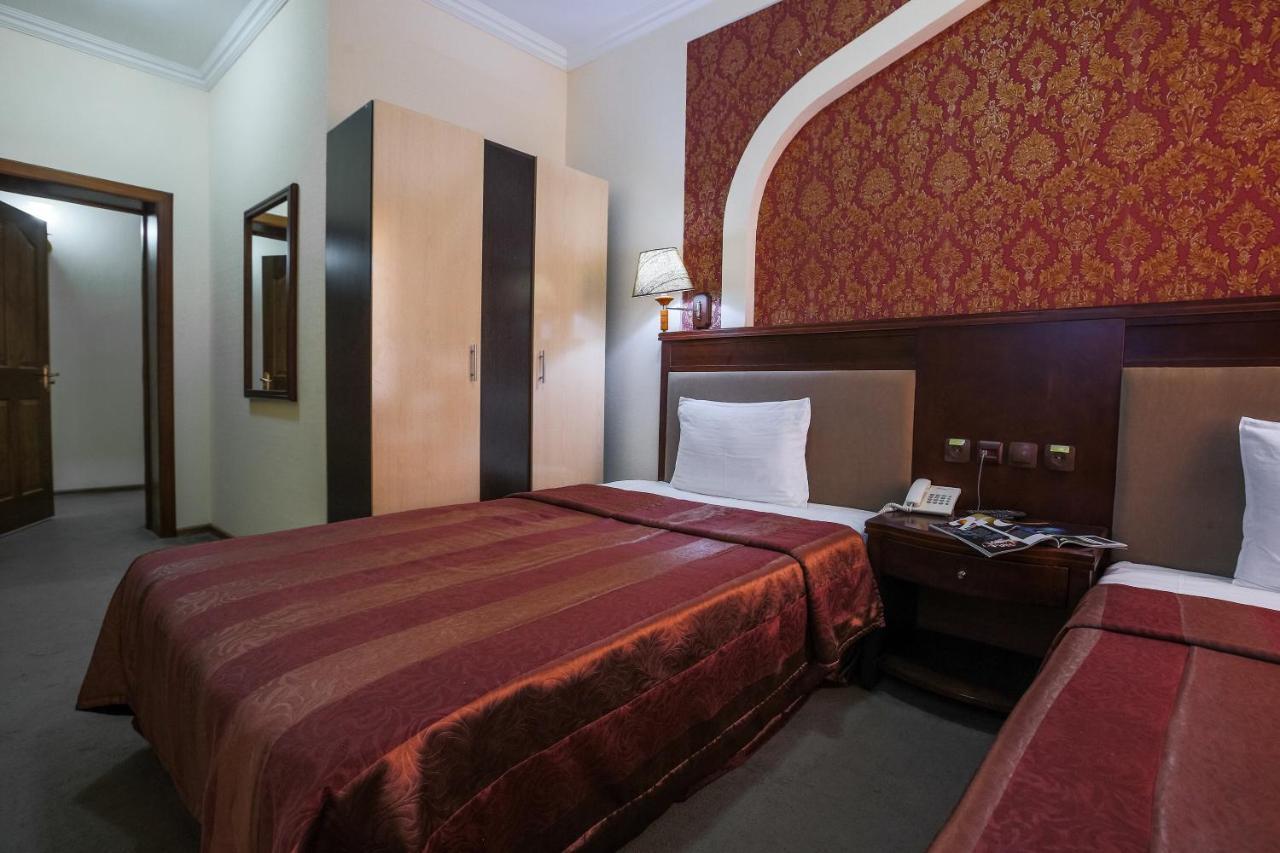 Avicenna Hotel Buchara Buitenkant foto