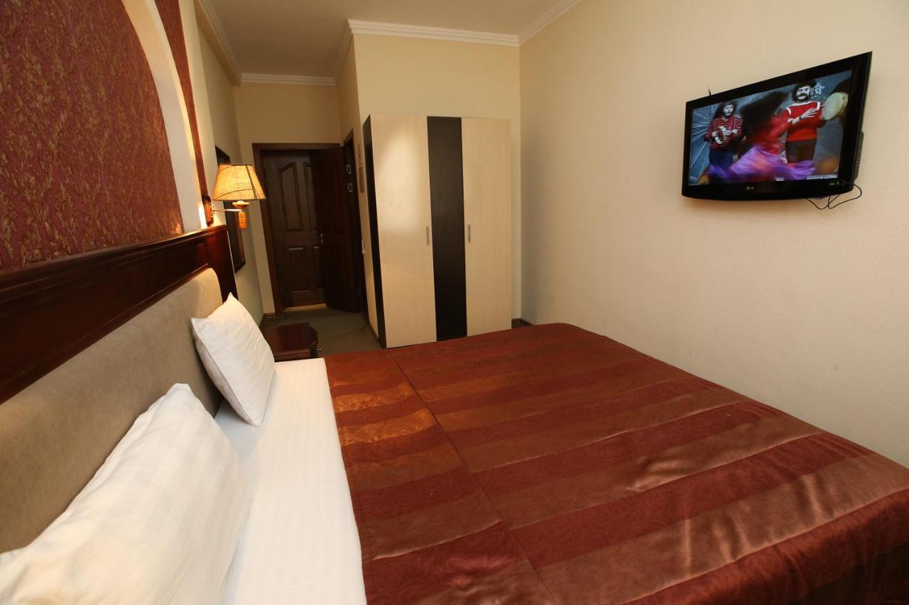 Avicenna Hotel Buchara Buitenkant foto
